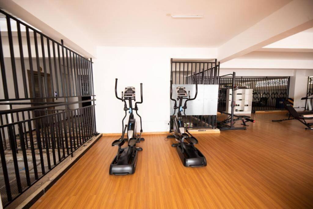 Furnished Apartment In Kilimani Найроби Екстериор снимка